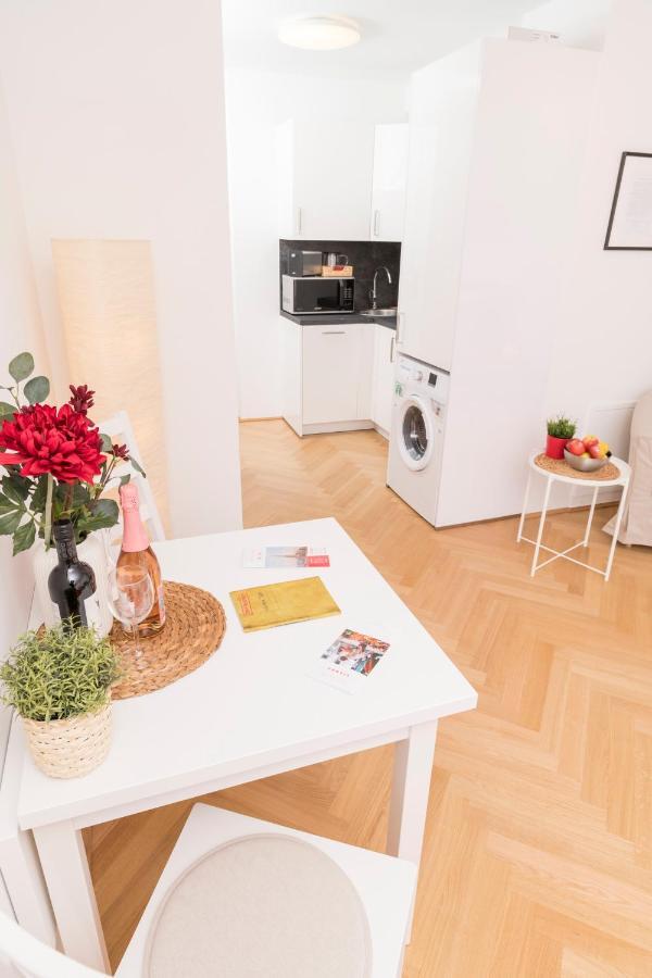 Red Monkey Vienna Apartment 외부 사진